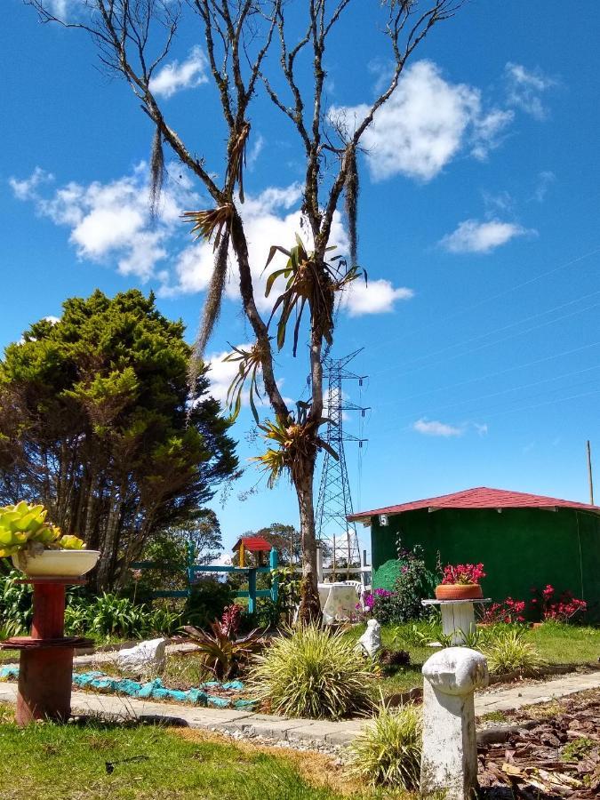 Hospedaje Santaelena -Chalets De Montana- Santa Elena  Buitenkant foto